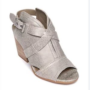 Lucca Lane Analise Leather Stacked Heel Sandals 8